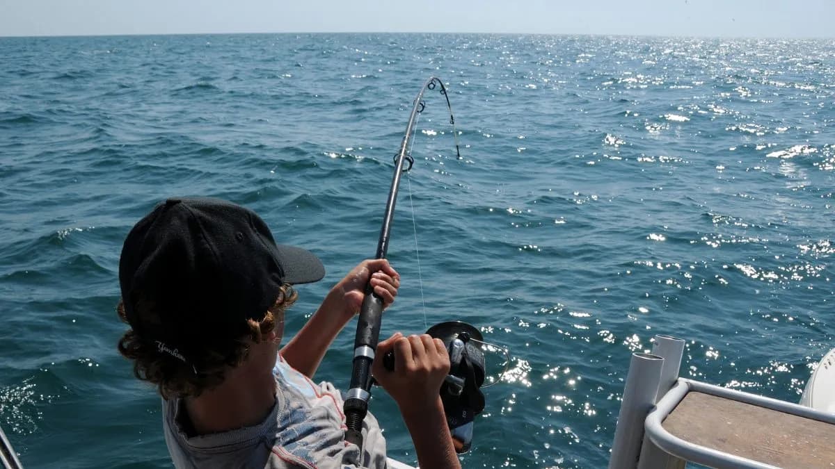 Jeddah: A fishing trip by boat in the middle of the Red Sea